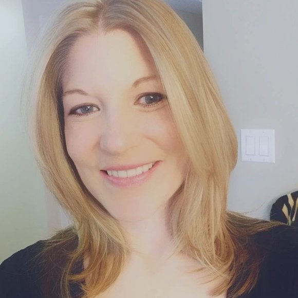 Meet your Posher, Erin - Picture 1 of 1